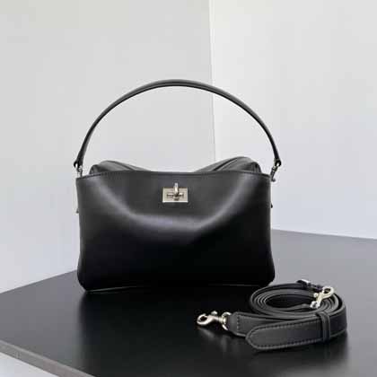 <a href=/tag/pinpai/balishijia.html target=_blank class=infotextkey>Balenciaga</a> Rodeo 家族全新相机包
