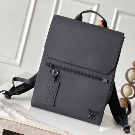 LV Christopher 小号双肩包 M21367