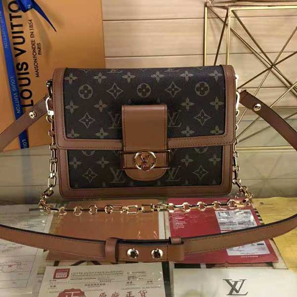 LV Monogram帆布METIS翻盖邮差包 M44390