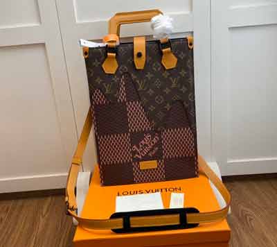 lv M45340走秀款 2020秋冬新款NIGO联名系列超大号棋