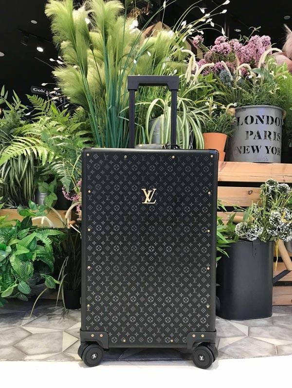 LV新版碳纤维邂逅奢华四轮拉杆箱