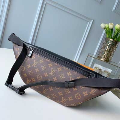 LV Monogram Eclipse帆布DISCOVERY老花腰包 M44336 