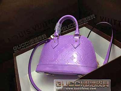 春夏女包 lv真皮女包 路易威登斜跨包手提包头层牛皮贝壳包 91606漆皮蓝色
