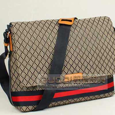 <a href=/gucci/ target=_blank class=infotextkey>古奇包</a>包 酷奇男包 单肩斜挎包 真皮包 男士休闲包281421蓝彩