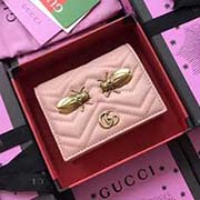 GUCCI古奇 不管是用料 做工 logo 钢印 编码 走线 每一个细节都将古奇的精彩内涵表现得淋漓尽致 质量保证 售后无担忧 原厂材料!实物拍摄 质量如图可见 型号:466492尺寸:11*9*3