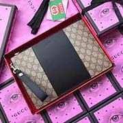 GUCCI古奇 不管是用料 做工 logo 钢印 编码 走线 每一个细节都将古奇的精彩内涵表现得淋漓尽致 质量保证 售后无担忧 原厂材料!实物拍摄 质量如图可见 型号:495017尺寸:30*20*1