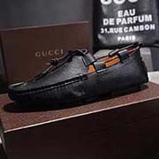 古.奇Gucci 新款创意独特休闲豆豆鞋 2018官网新款男士皮鞋 专柜系列 高等 品质 真材实料 南非进口头层牛皮 原厂御用耐磨胶塑大底 原版开模 高等做工高等大气厂尊贵! size:38-44 黑
