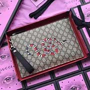 GUCCI古奇 不管是用料 做工 logo 钢印 编码 走线 每一个细节都将古奇的精彩内涵表现得淋漓尽致 质量保证 售后无担忧 原厂材料!实物拍摄 质量如图可见 型号:473904尺寸:30*20