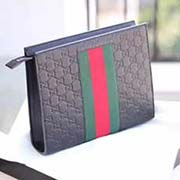 GUCCI古奇 不管是用料 做工 logo 钢印 编码 走线 每一个细节都将古奇的精彩内涵表现得淋漓尽致 质量保证 售后无担忧 原厂材料!实物拍摄 质量如图可见 型号:475316尺寸:26*20*6