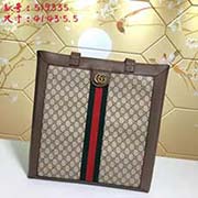 gucci古奇GUCCI新款原单品质 皮质柔软 细节登场 2018新购物袋 超级大包很能装 包配小pouch 可以放随身东西 搭配红绿条整体复古韵味非常美 凹造型尤物 款号: 519335尺寸:宽4