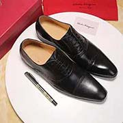 Ferragamo菲拉格慕 中码以下建议拿小一码:男码38/4445可以定做 等级: 代买 材料:头层牛皮 不染色牛皮内里 原版橡胶大底 款式类别:皮鞋鞋系列 随意出入各种场合 百搭舒适 颜色:黑色