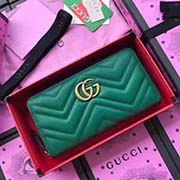 GUCCI古奇 不管是用料 做工 logo 钢印 编码 走线 每一个细节都将古奇的精彩内涵表现得淋漓尽致 质量保证 售后无担忧 原厂材料!实物拍摄 质量如图可见 型号:443123尺寸:19*10*3