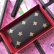 GUCCI古奇 不管是用料 做工 logo 钢印 编码 走线 每一个细节都将古奇的精彩内涵表现得淋漓尽致 质量保证 售后无担忧 原厂材料！实物拍摄 质量如图可见 型号：495062尺寸：19*10*2