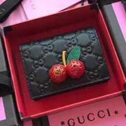 GUCCI古奇 不管是用料 做工 logo 钢印 编码 走线 每一个细节都将古奇的精彩内涵表现得淋漓尽致 质量保证 售后无担忧 原厂材料!实物拍摄 质量如图可见 型号:476050尺寸:11*8*3