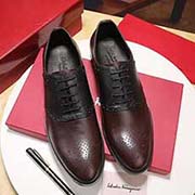 Ferragamo菲拉格慕 中码以下建议拿小一码:男码38/4445可以定做 等级: 代买 材料:头层牛皮 不染色牛皮内里 原版橡胶大底 款式类别:皮鞋鞋系列 随意出入各种场合 百搭舒适 颜色:黑色