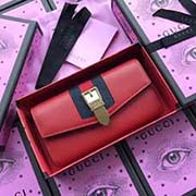 GUCCI古奇 不管是用料 做工 logo 钢印 编码 走线 每一个细节都将古奇的精彩内涵表现得淋漓尽致 质量保证 售后无担忧 原厂材料!实物拍摄 质量如图可见 型号:476084尺寸:19*10*3