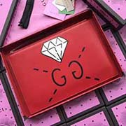 GUCCI古奇 不管是用料 做工 logo 钢印 编码 走线 每一个细节都将古奇的精彩内涵表现得淋漓尽致 质量保证 售后无担忧 原厂材料!实物拍摄 质量如图可见 型号:445597尺寸:30*20