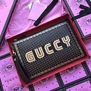 GUCCI古奇 不管是用料 做工 logo 钢印 编码 走线 每一个细节都将古驰的精彩内涵表现得淋漓尽致 质量保证 售后无担忧 原厂材料！实物拍摄 质量如图可见 型号：510489尺寸：30*20*1