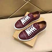  GUCCI 高等 男士2018专柜同步发售 码数：38-44 头层进口牛皮 头层羊皮内里。完全一比一复刻 獨家活动成型底超级舒适 原厂跟单货 高品质 可随意进出专柜 欢迎对比