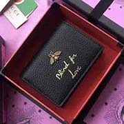 GUCCI古奇 不管是用料 做工 logo 钢印 编码 走线 每一个细节都将古奇的精彩内涵表现得淋漓尽致 质量保证 售后无担忧 原厂材料!实物拍摄 质量如图可见 型号:460185尺寸:11*9*3