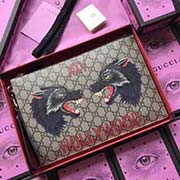 GUCCI古奇 不管是用料 做工 logo 钢印 编码 走线 每一个细节都将古奇的精彩内涵表现得淋漓尽致 质量保证 售后无担忧 原厂材料!实物拍摄 质量如图可见 型号:473904尺寸:30*20