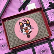 GUCCI古奇 不管是用料 做工 logo 钢印 编码 走线 每一个细节都将古奇的精彩内涵表现得淋漓尽致 质量保证 售后无担忧 原厂材料!实物拍摄 质量如图可见 型号:506280尺寸:30*20