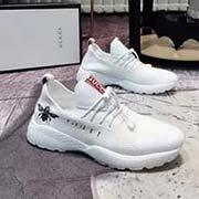 2018古奇GUCCI官网新款 羊皮里 休闲时尚男鞋 版型简洁大气 潮男专属.独有的官网新元素元素 古奇原版装饰 时尚又大方 面料原版牛皮 官网指定耐磨休闲大底 专柜经典款实物拍摄 38-44