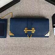 PRADA女士翻盖钱夹 配链条和两个信用卡插袋的可拆卸证章夹 专柜新款式 官网同步 1MH132 宝蓝包角五金 意大利高等原单十字纹牛皮质感极好 进口黄铜厚金电镀金属五金配件 质量手感一流 长18.