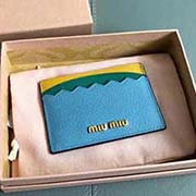 MIUMIU 新品 5MC208 专柜最新波浪拼色系列卡包 小巧精致 双面卡位 设计实用又时尚采用高端进口牛皮山羊纹 里外全皮