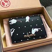 MIUMIU 口袋小钱包 pocket wallet 专柜新款小钱夹今年最fashion的印花设计 5MV204 里外都是进口高端牛皮山羊纹 内压197A 百元钞银行卡硬币零钱通通可以收入其中 siz