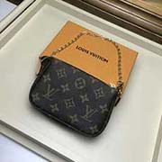 N58009 lv老花 MINI POCHETTE ACCESSORIES 小手袋 这款小提包适用于收纳化妆品或各色随身物件 设有金色黄铜链条 将提包系扣到手袋或牛仔裤 轻而易举 4.5 x 9.5