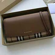 Burberry 柏宝利 原单出品 博柏利大号 Horseferry 格纹拼皮革钱夹 随附链饰皮革肩背带 本品可作为小型手袋单独使用 或作为钱夹收置于日常手袋内 40482501棕色隐马布 21cmx