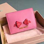 MIUMIU 口袋小钱包 pocket wallet 专柜新款小钱夹超美蝴蝶结 里外精良拼色搭配 5MV204 里外都是进口高等哈雷小牛皮 内压197A 百元钞银行卡硬币零钱通通可以收入其中 8 11