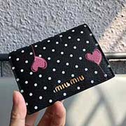 MIUMIU 口袋小钱包 pocket wallet 专柜新款小钱夹今年最fashion的印花设计 5MV204 里外都是进口高端牛皮山羊纹 内压197A 百元钞银行卡硬币零钱通通可以收入其中 8 1