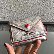 MIUMIU 5MH020专柜新LOVE爱心系列钱包 