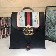 gucci这款GG Marmont双肩包是重点推的款式