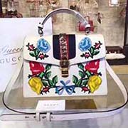 gucciSylvie 众明星新爱宠 刺