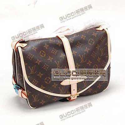 <a href=/lv-pinpai/ target=_blank class=infotextkey>lv包包</a>M42256 LV帆布SAUMUR 双马鞍包