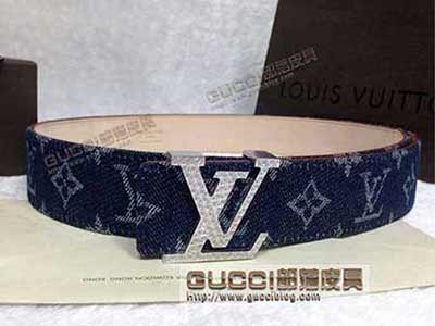 <a href=/lv-belt/ target=_blank class=infotextkey>LV男士皮带</a>男士 真皮休闲牛皮宽腰带 男潮时尚针扣裤带纯真品L45