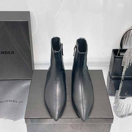 女鞋品牌加盟网JIL SANDER 2021新款及踝靴