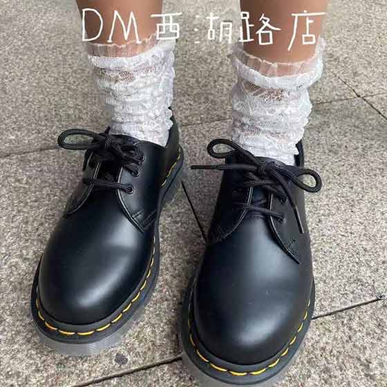 Dr Martens低帮三孔经典AlRWlR鞋，各路明星同款欧美时