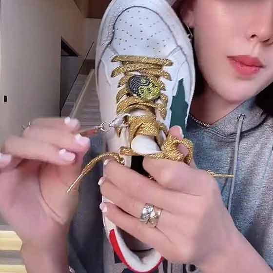 小众名品女士拼色板鞋 小脏鞋