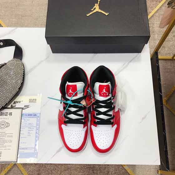 AJ1/乔1 白红原厂定制皮料中帮