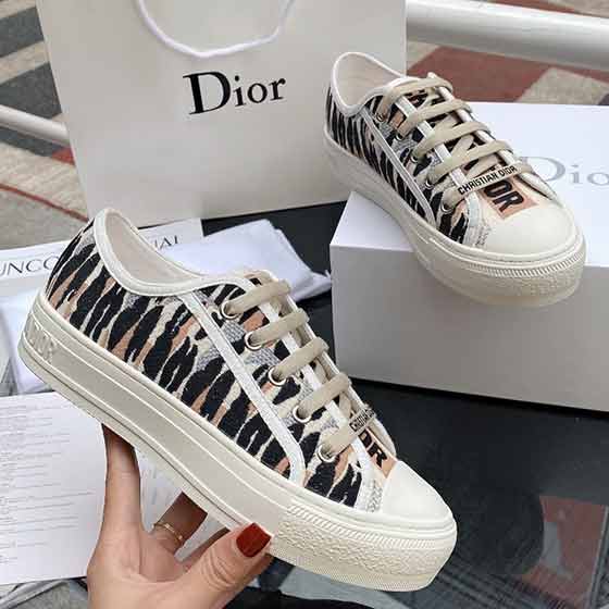 Dior女士运动板鞋，春夏新款市场顶级品质
