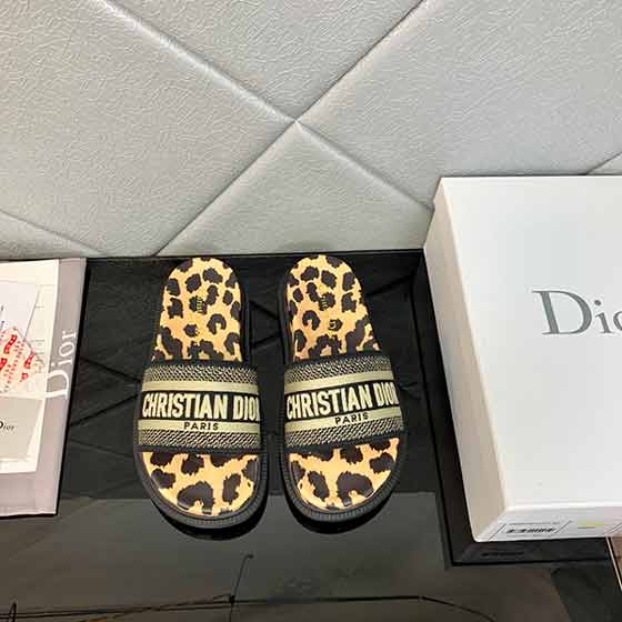 dior高等版本原单品质女士凉拖鞋