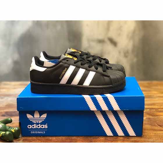 三叶草Adidas市场高版本韩版运动女鞋，贝壳头经典百搭