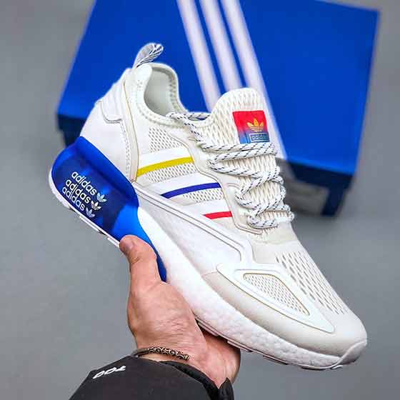 阿迪达斯/Adidas运动鞋女鞋 真品真标真爆爆花米缓震