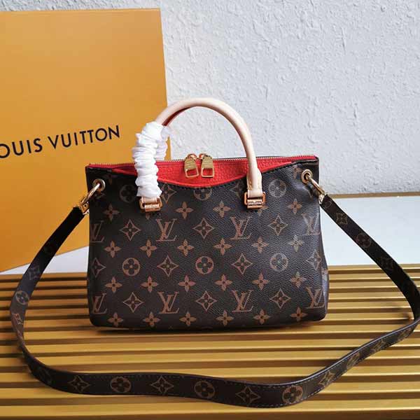 Louis Vuitton PallasBB手袋,时尚与实用并存,尺寸适中