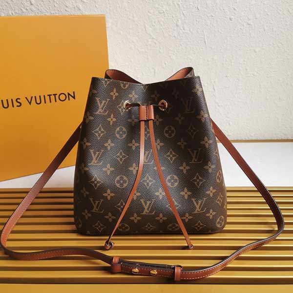 真品复刻LOUIS VUITTONlv的桶包 小牛皮裝飾新潮水桶