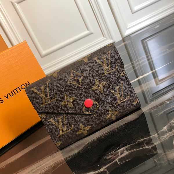 媲美LV真品 豆豆包VICTORINE钱